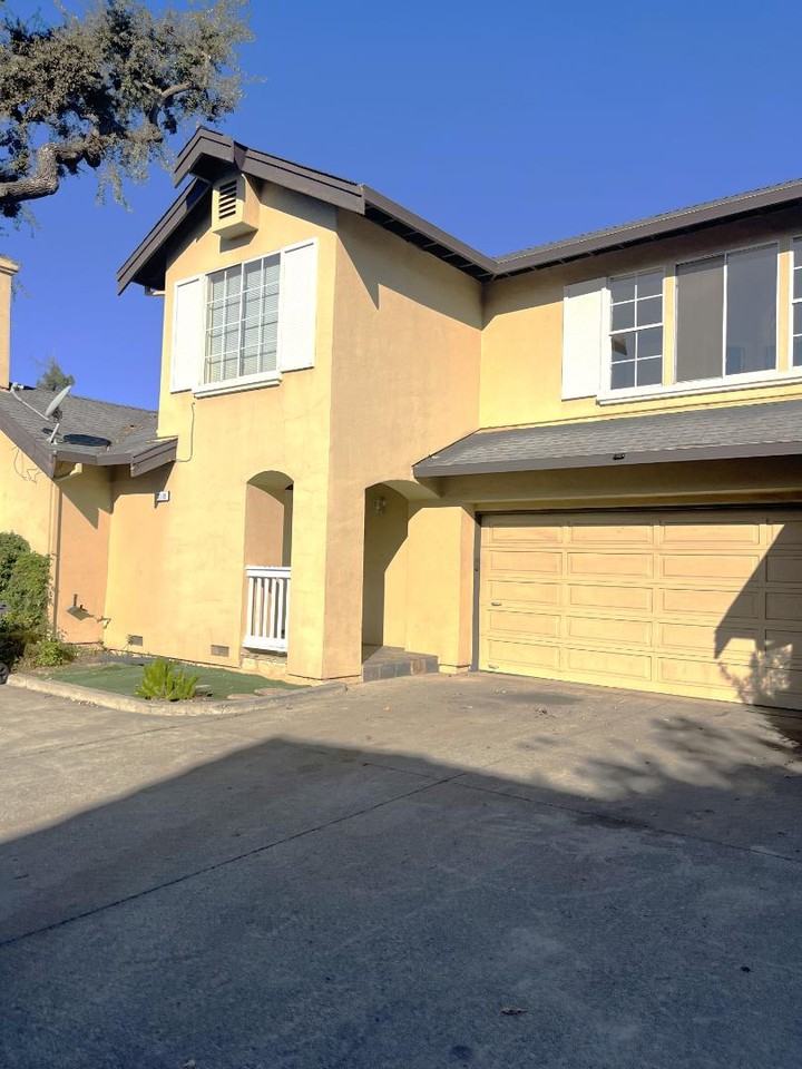 7651 Church St - Photo 3 of 20