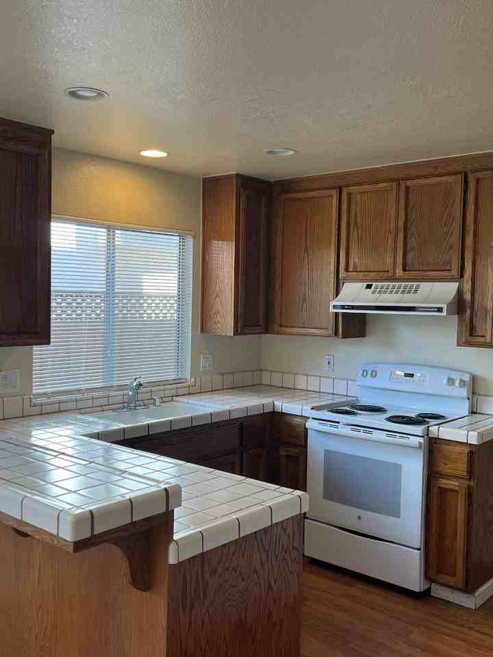 7651 Church St - Photo 6 of 20