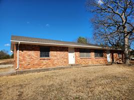 featured image of 306 Se 10th #1