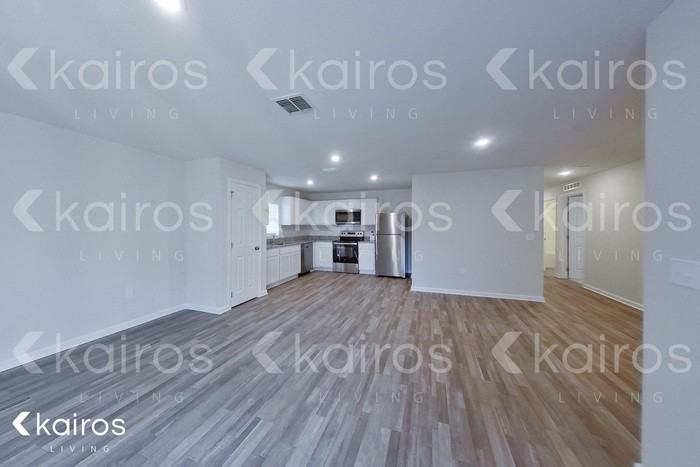 1729 Nebraska Loop - Photo 4 of 18