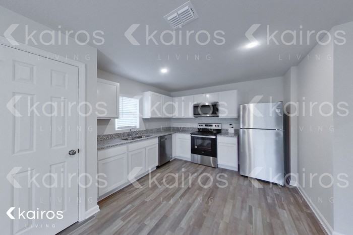 1729 Nebraska Loop - Photo 6 of 18