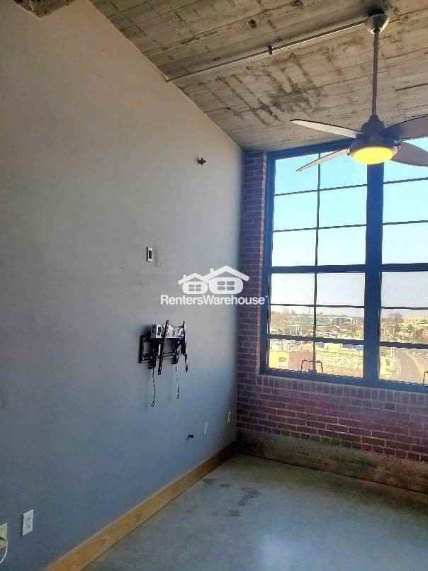 2323 Locust St #410 - Photo 4 of 26