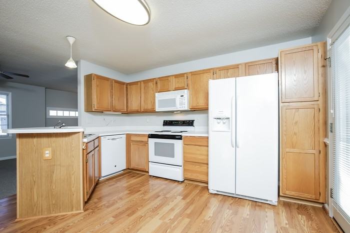 936 Heatherstone Dr - Photo 5 of 10