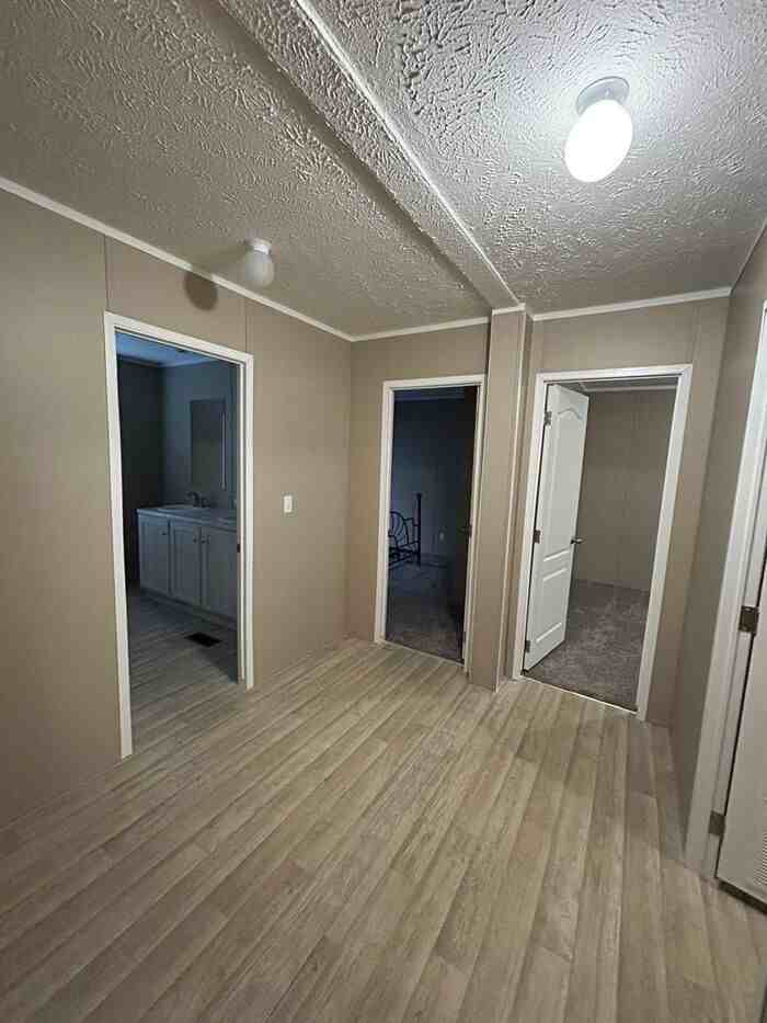 930 Pine Grove Rd - Photo 4 of 16