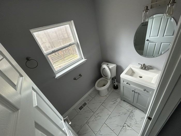 377 Wyndham Way Se - Photo 3 of 7