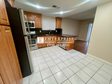 4815 Aliano Plz - Photo 4 of 9