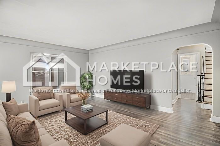 16570 Kentfield St - Photo 2 of 19