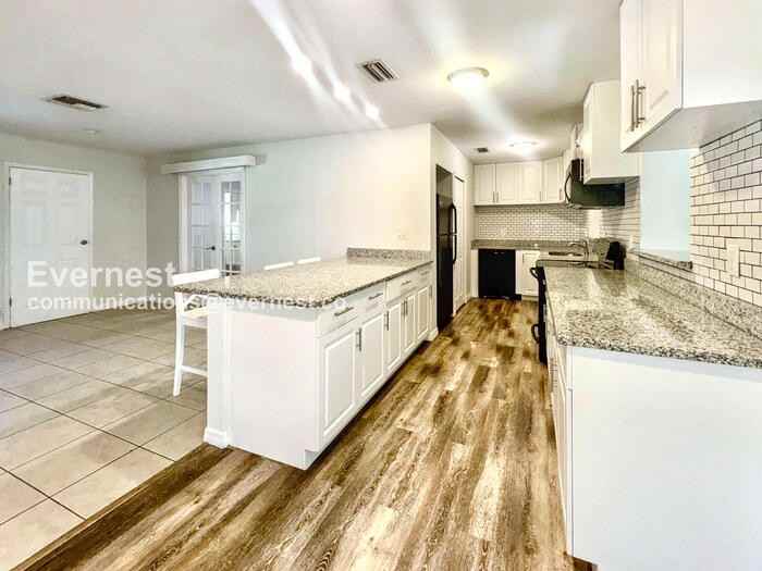 3872 Buckeye Cir - Photo 5 of 22