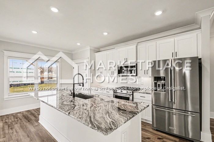 517 Kingwood Ln - Photo 7 of 29