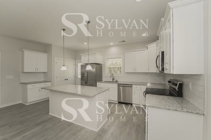 8621 Reedy Creek Rd - Photo 6 of 15