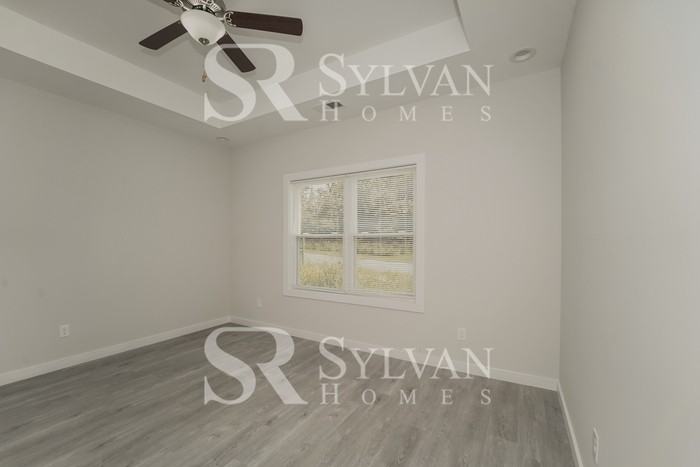 8621 Reedy Creek Rd - Photo 7 of 14