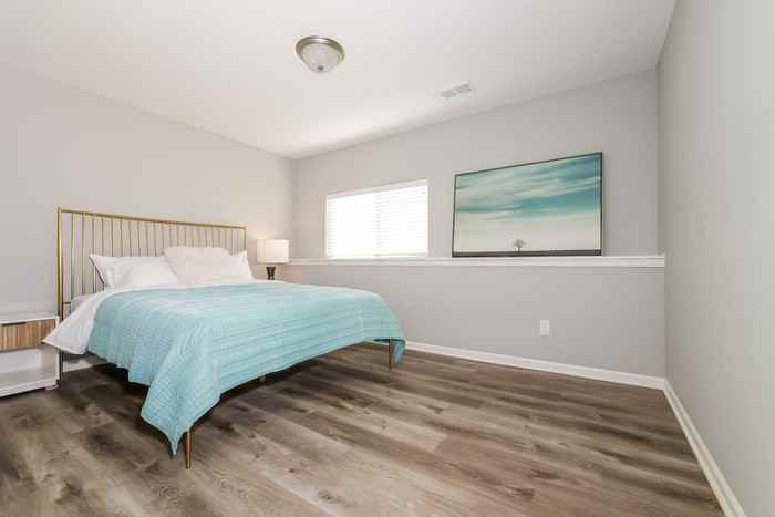 1108 Nw Hilltop Ln - Photo 6 of 16