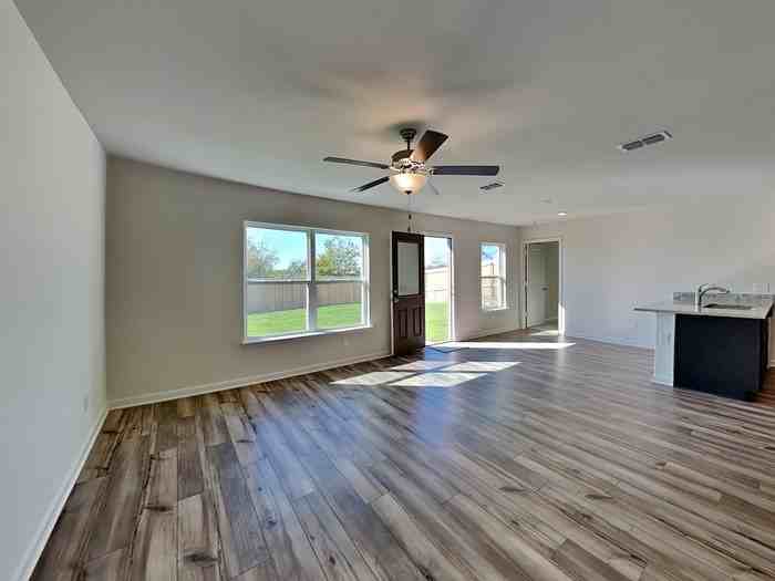 160 Cactus Creek Trl - Photo 7 of 20