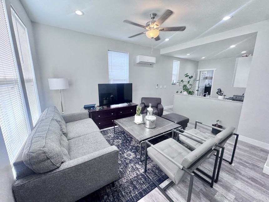 190 S 500 W #2 - Photo 4 of 13