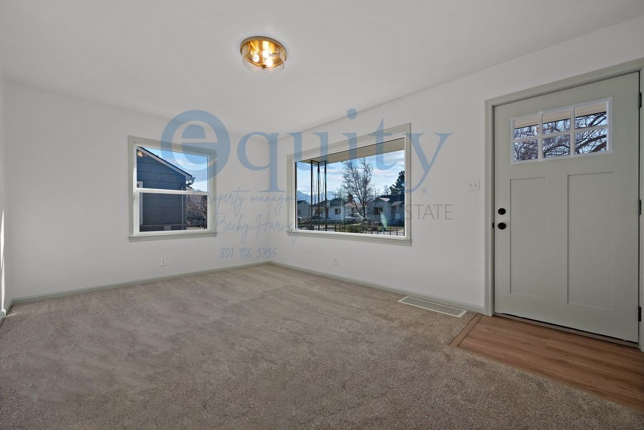 840 W Montague Ave #1 - Photo 6 of 50