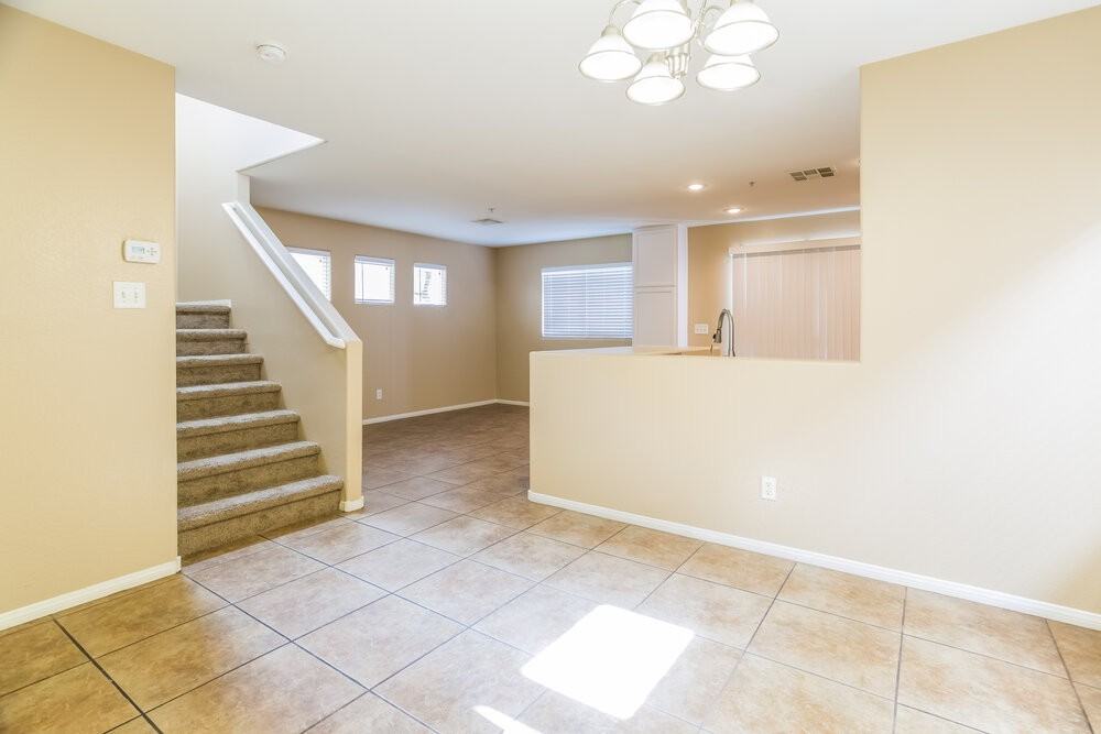 3012 Sunrise Bay Ave - Photo 3 of 17