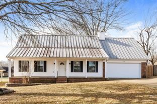 7333 Eastover Blvd - Photo 1 of 1