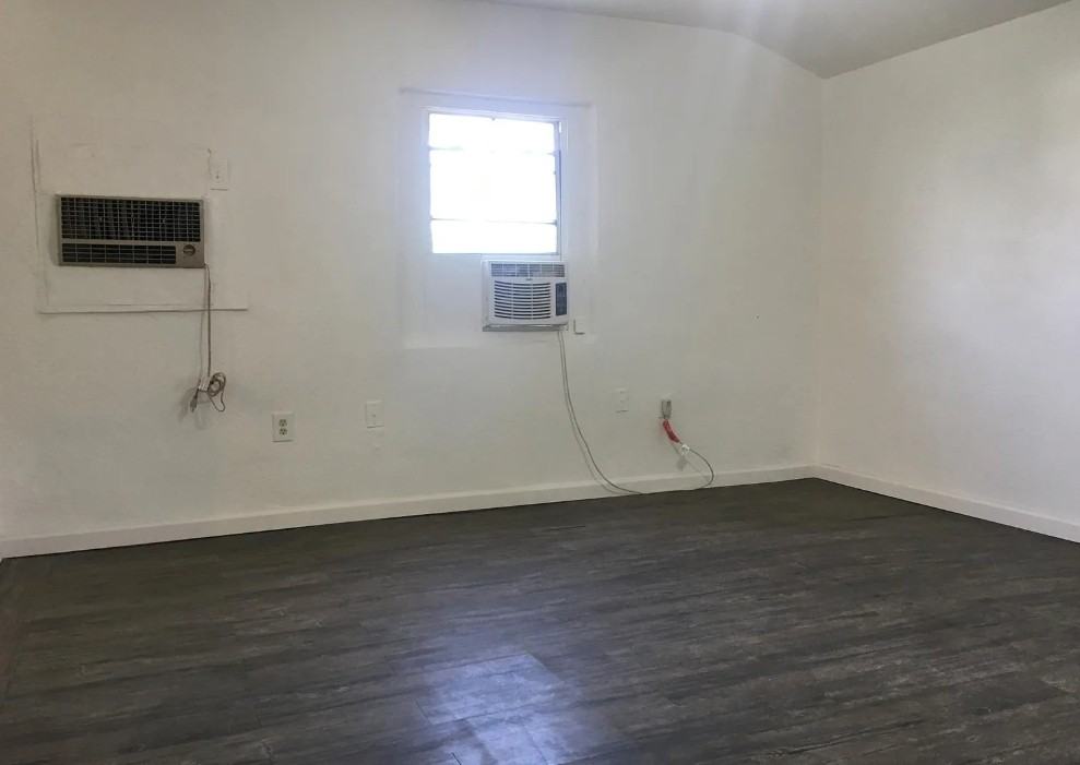 3508 Crestmore Rd #NA - Photo 3 of 10