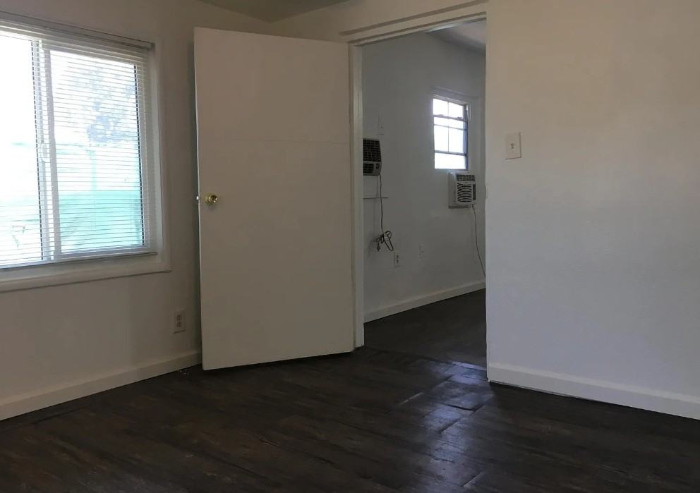 3508 Crestmore Rd #NA - Photo 4 of 10