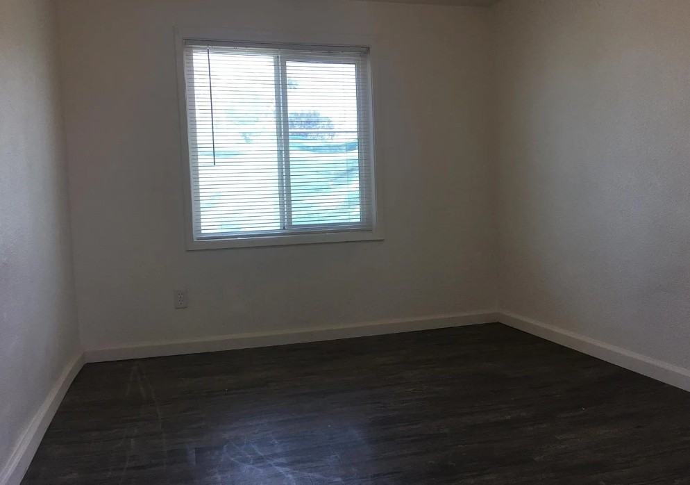 3508 Crestmore Rd #NA - Photo 6 of 10