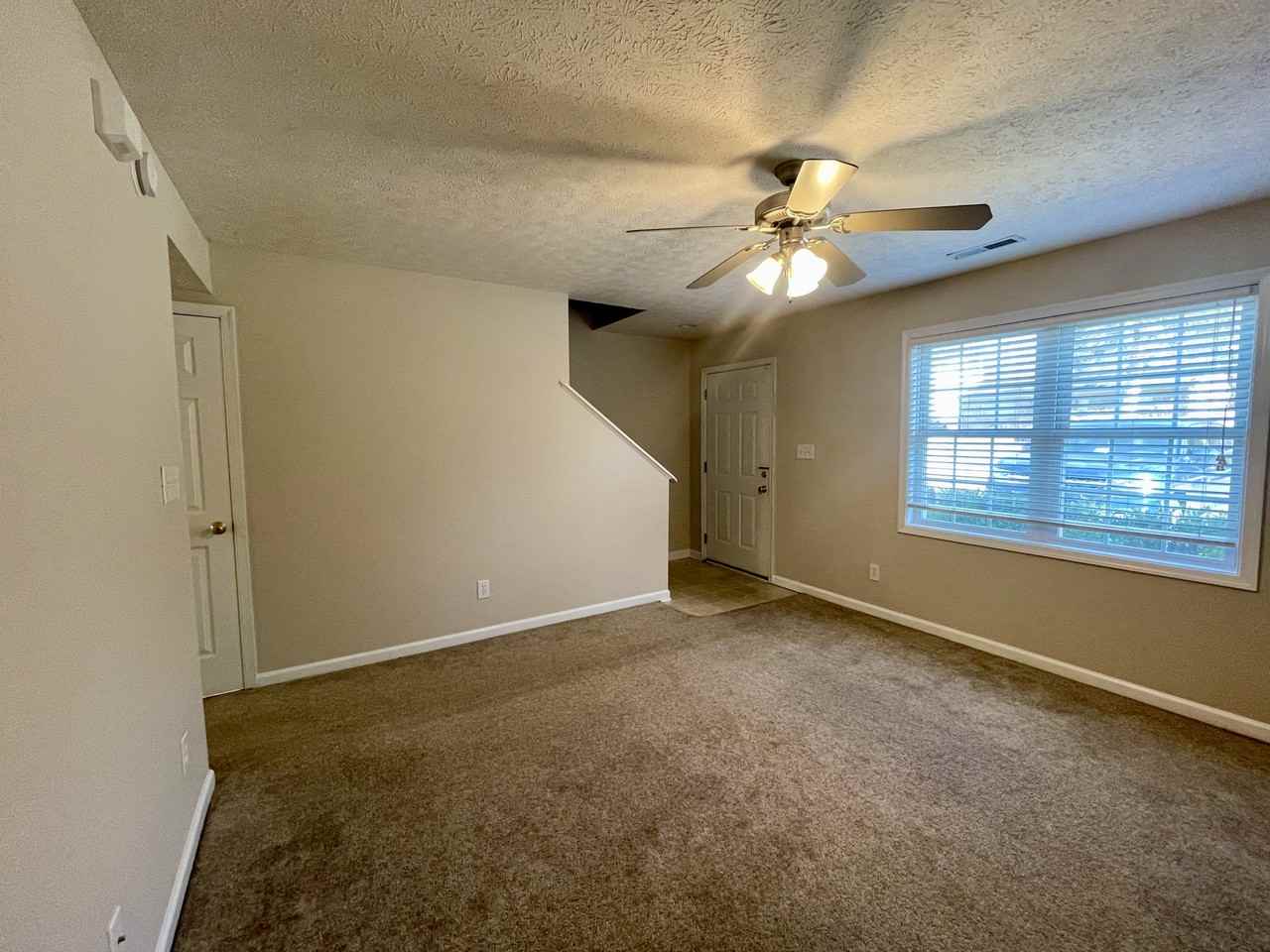 125 Primrose Ln #B - Photo 3 of 19