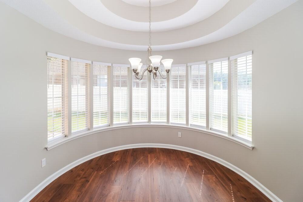 7699 Shadow Bend Ln - Photo 7 of 17