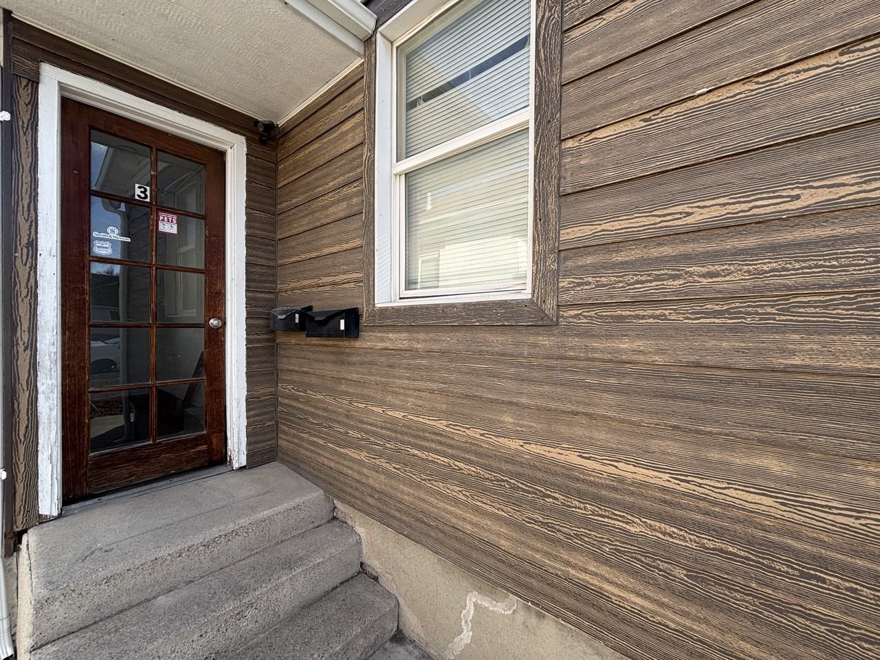 119 E Leslie Ave #3 - Photo 2 of 20