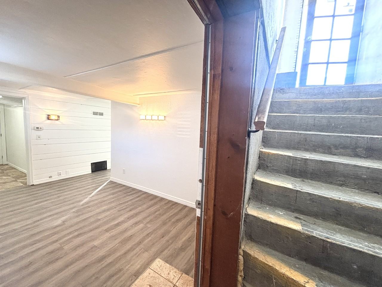 119 E Leslie Ave #3 - Photo 3 of 20