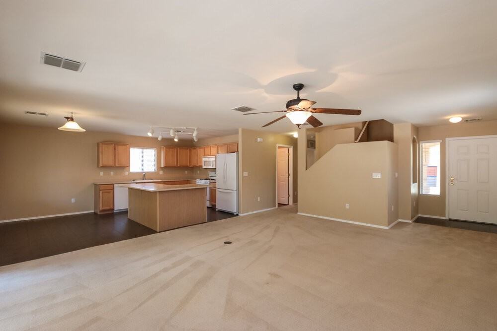 12890 N Pocatella Dr - Photo 4 of 16