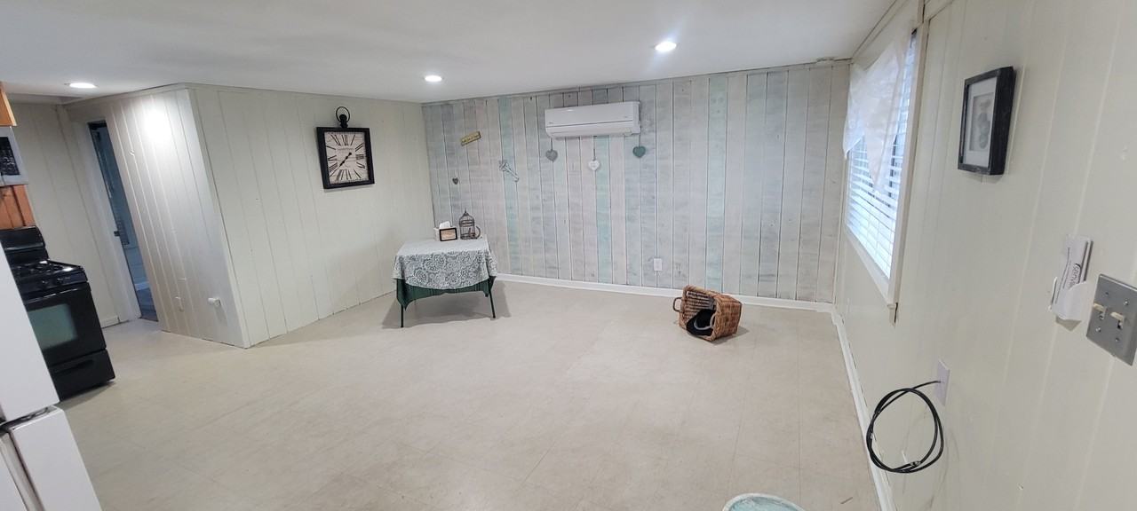 520 B St #NA - Photo 3 of 25