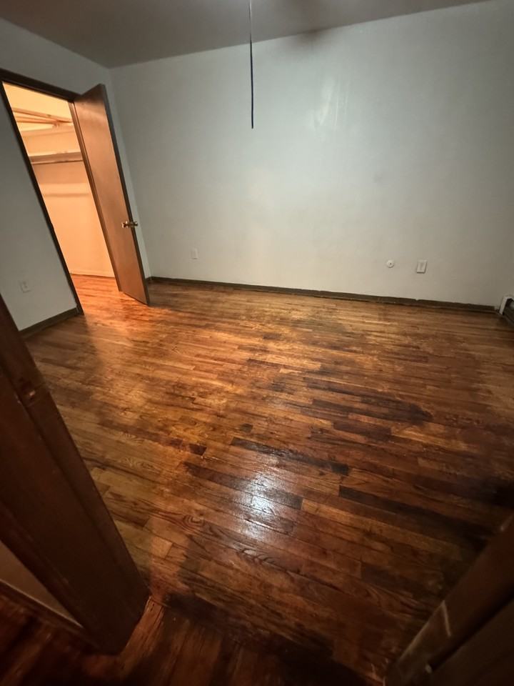 9180 whitter - 6 #6 - Photo 2 of 13