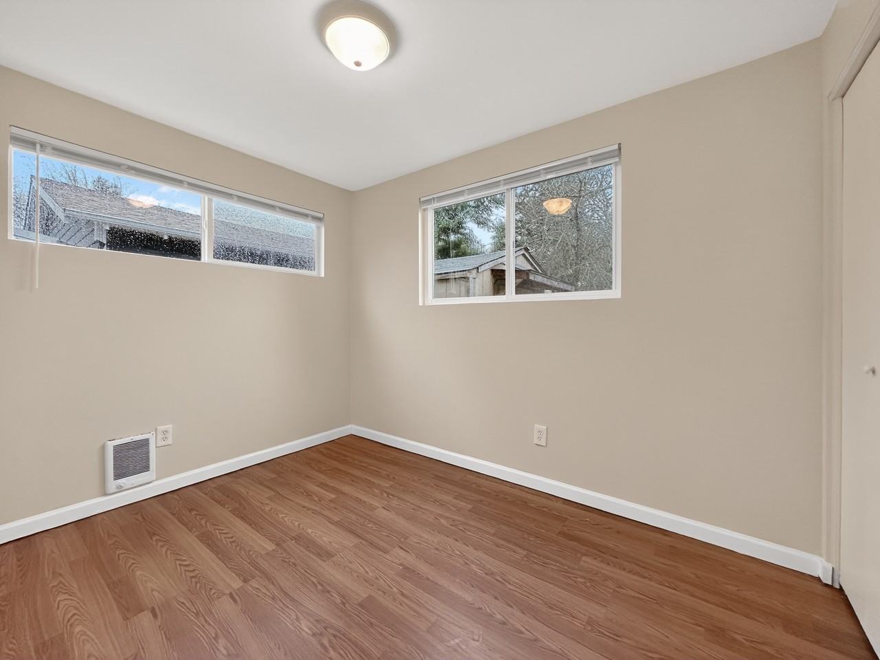 9015 9th Ave Sw #4 - Photo 7 of 18