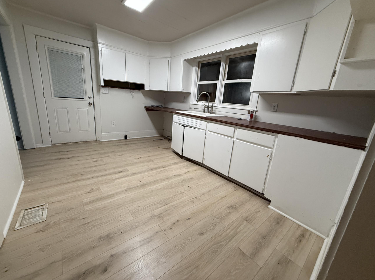 4104 Old Austell Rd #1 - Photo 4 of 50