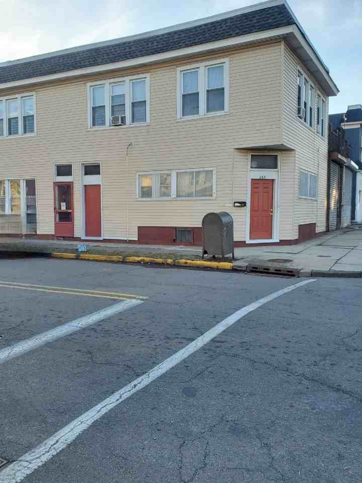 265 Rhode Island Ave #1stFL