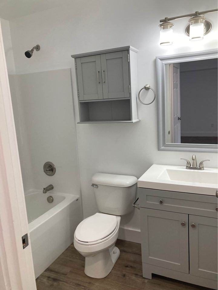 104 E Maple St #2 - Photo 6 of 10