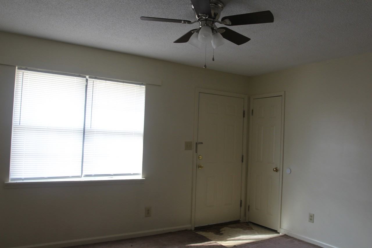 3403 Sweetbrier Rd #1 - Photo 3 of 9