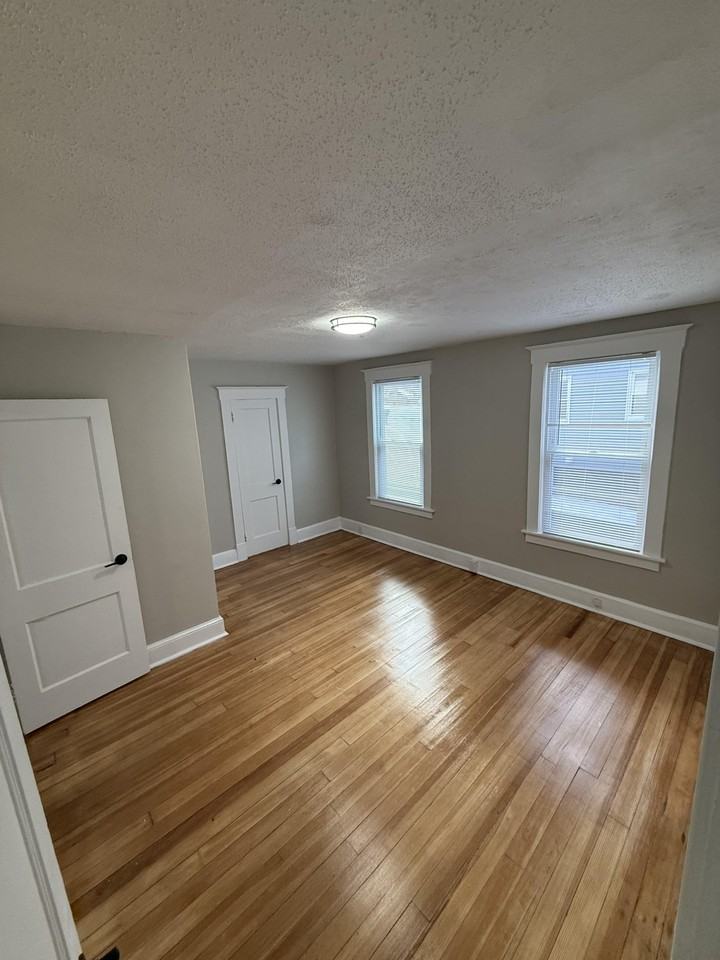 23 Gridley St #1 - Photo 5 of 10