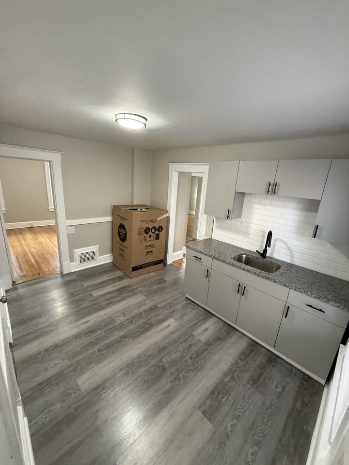 23 Gridley St #1 - Photo 6 of 10