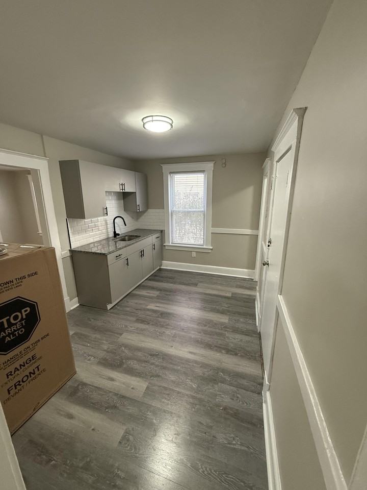 23 Gridley St #1 - Photo 7 of 10