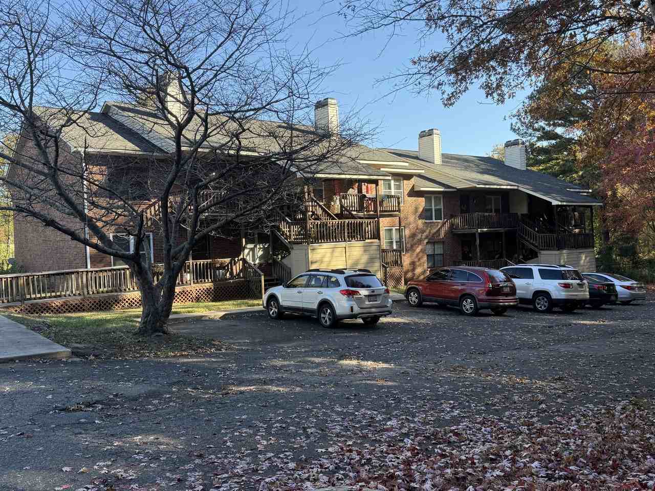 2410 Mclean St #9 - Photo 6 of 7