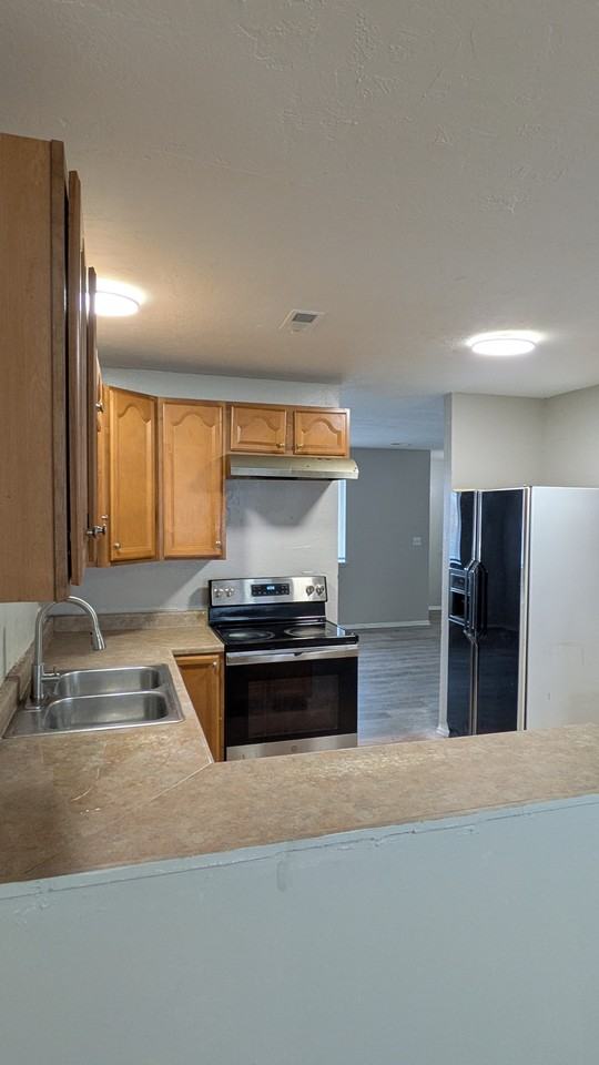 956 Sw - Photo 7 of 16