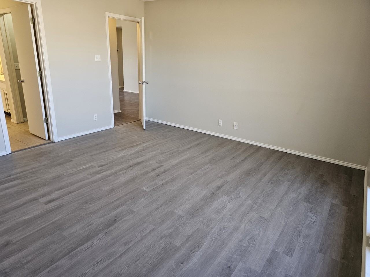 8633 Yale Ave #1 - Photo 5 of 15