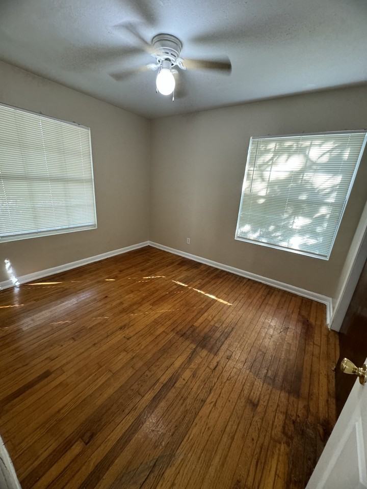 203 W North St #A - Photo 7 of 8