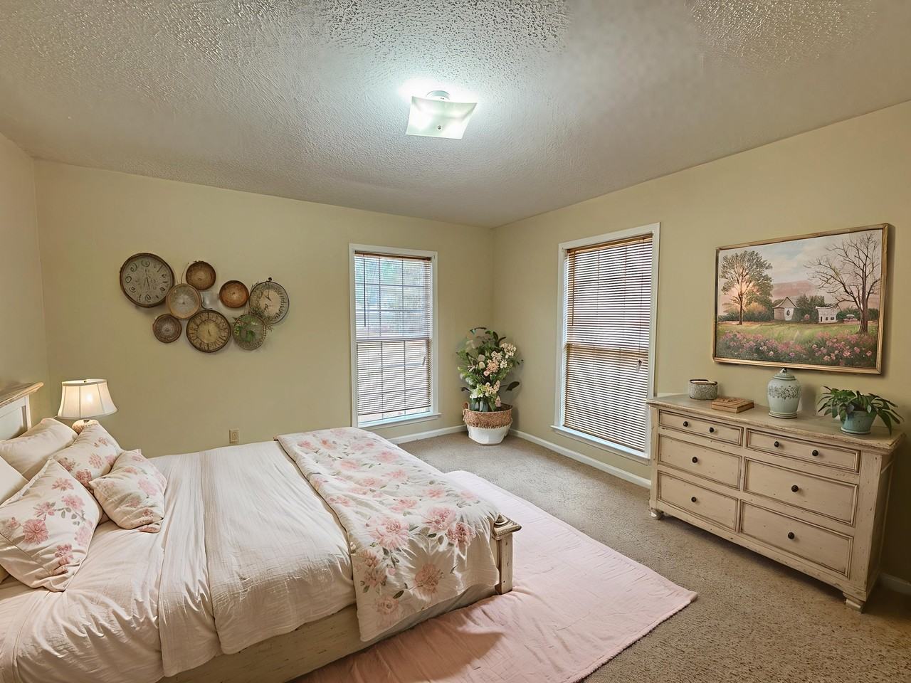 802 N Taylor Ct #1 - Photo 4 of 22