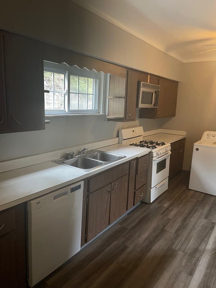 746 Church Street Ext #1 - Photo 7 of 14