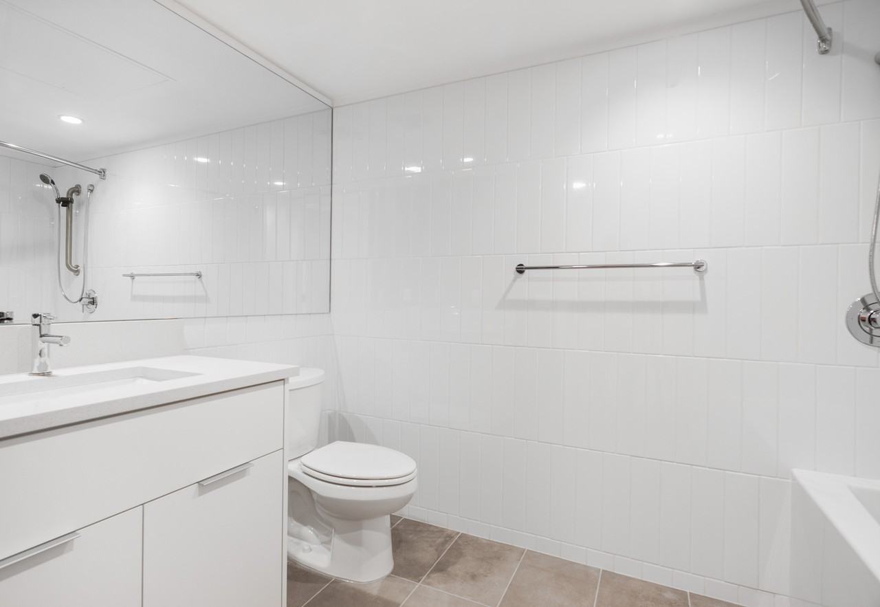 The Lonsdale - Photo 2 of 20