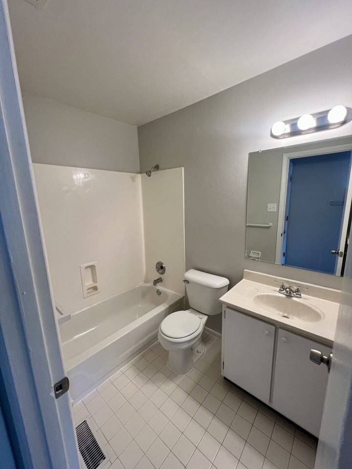 8742 Brentshire Walk #8742A - Photo 4 of 22