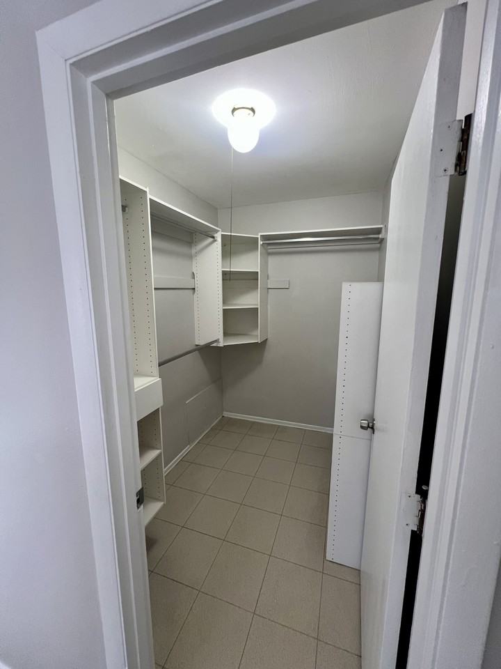 8742 Brentshire Walk #8742A - Photo 6 of 22