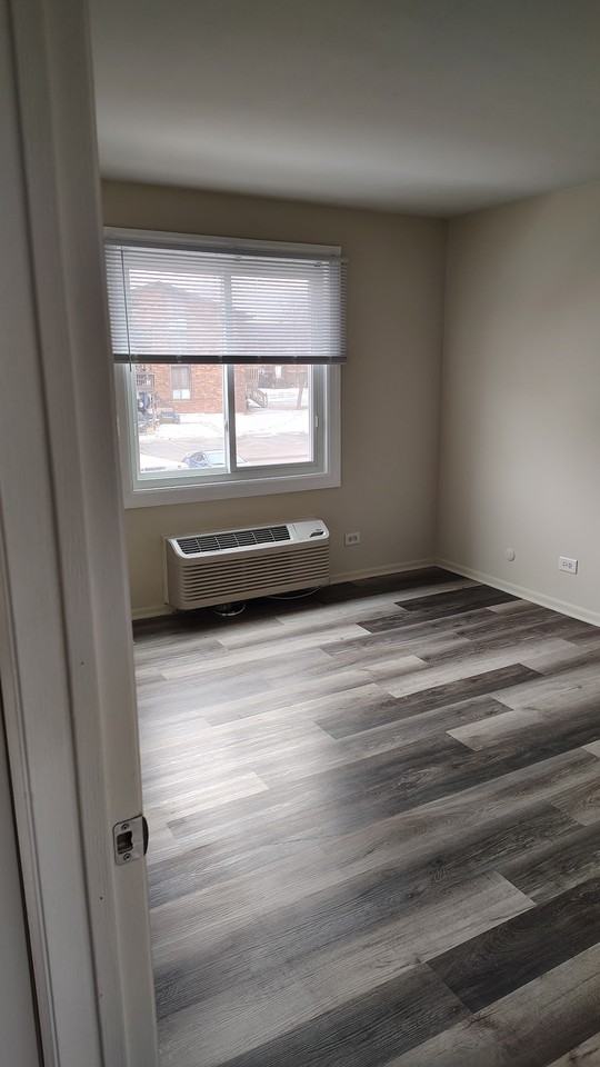 29W545 Country Ridge Drive #C - Photo 3 of 9