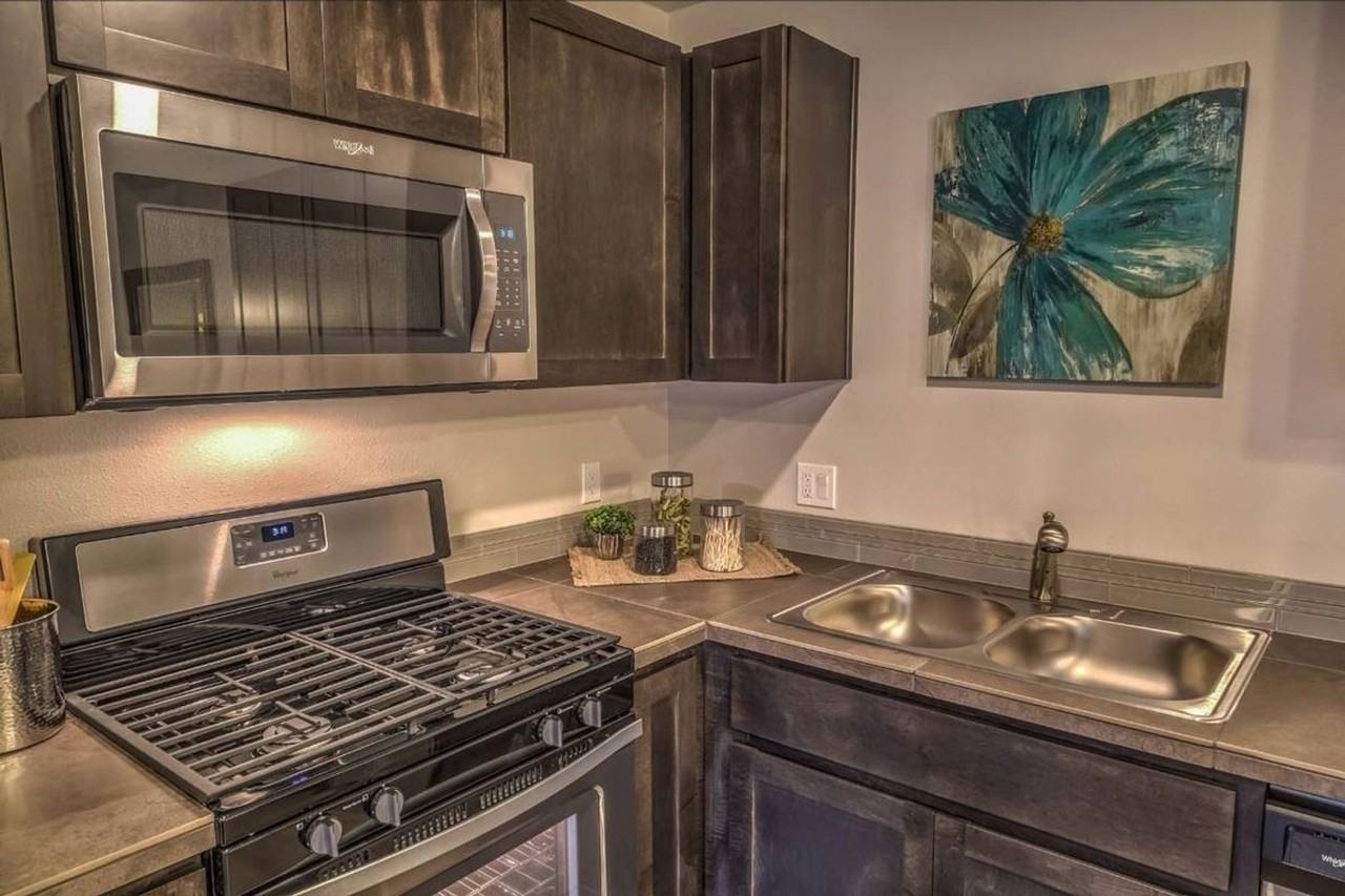 Escena Apartments - Photo 6 of 28